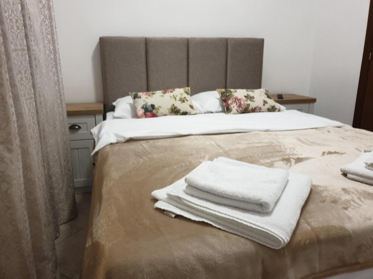 Ana'S Place Near The Sea Kotor Luaran gambar