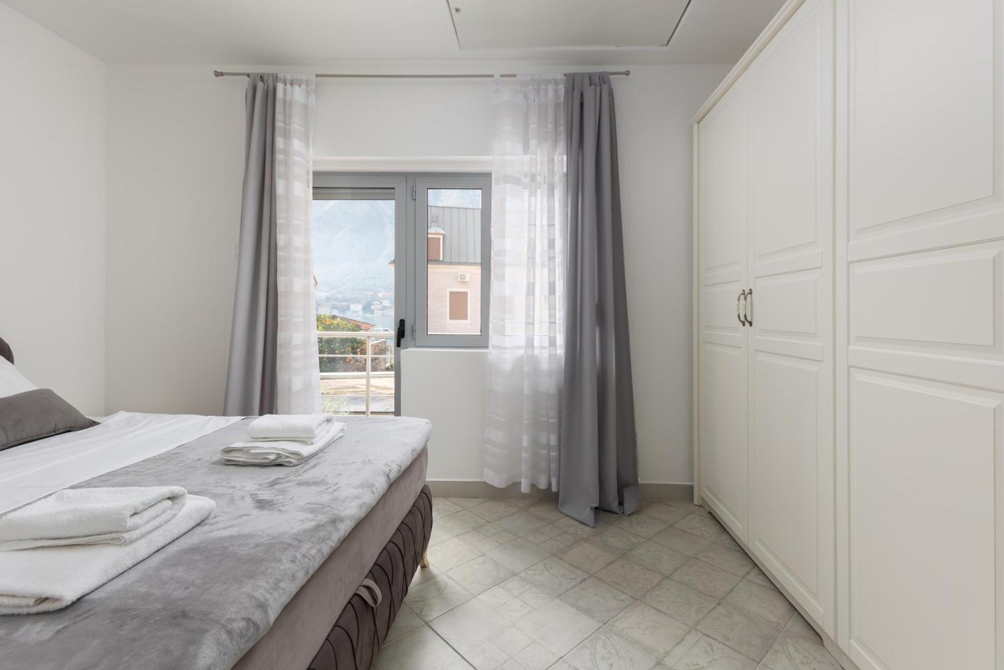 Ana'S Place Near The Sea Kotor Luaran gambar